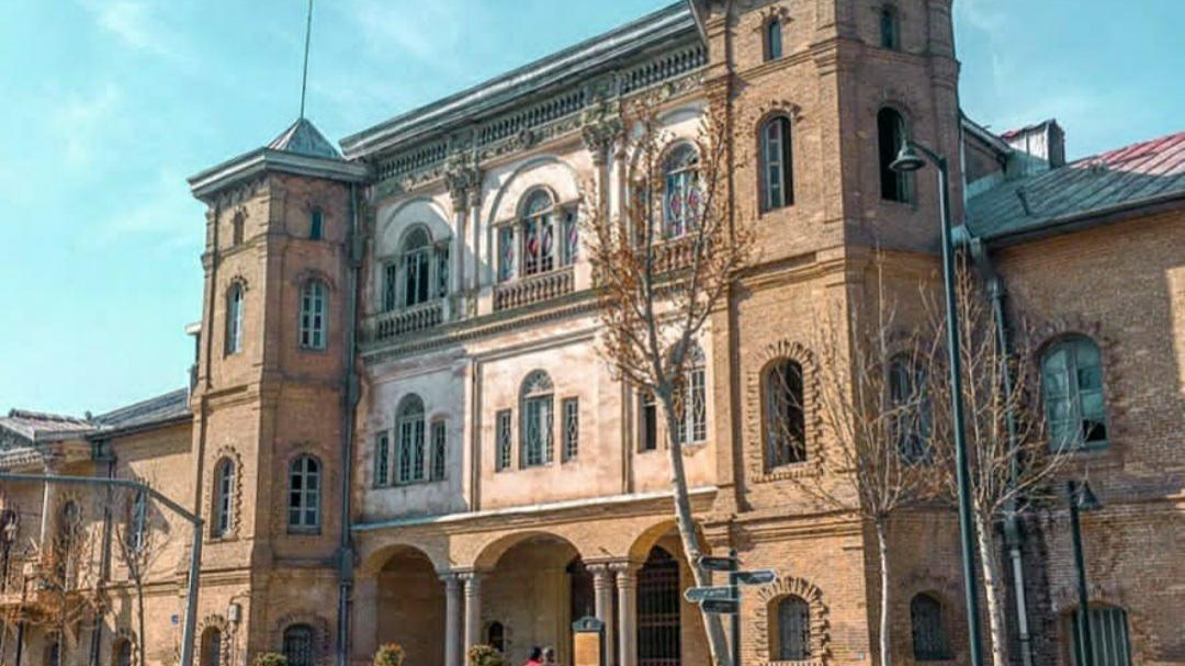 دانشگاه هنر دانشگاه هنر